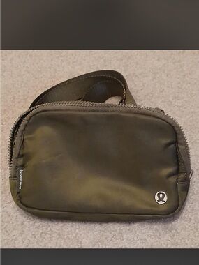 lululemon athletica Olive Green Everywhere Belt / Crossbody Bag